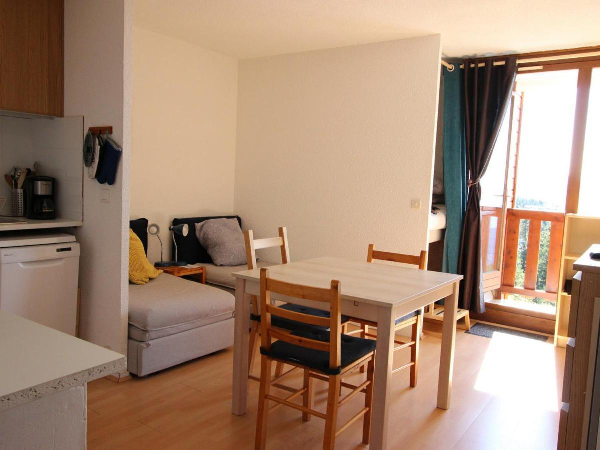 Апартаменты Studio Cabine Tout Equipe, Au Pied Des Pistes, Balcon Sud-Ouest - Chamrousse - Fr-1-340-199 Экстерьер фото